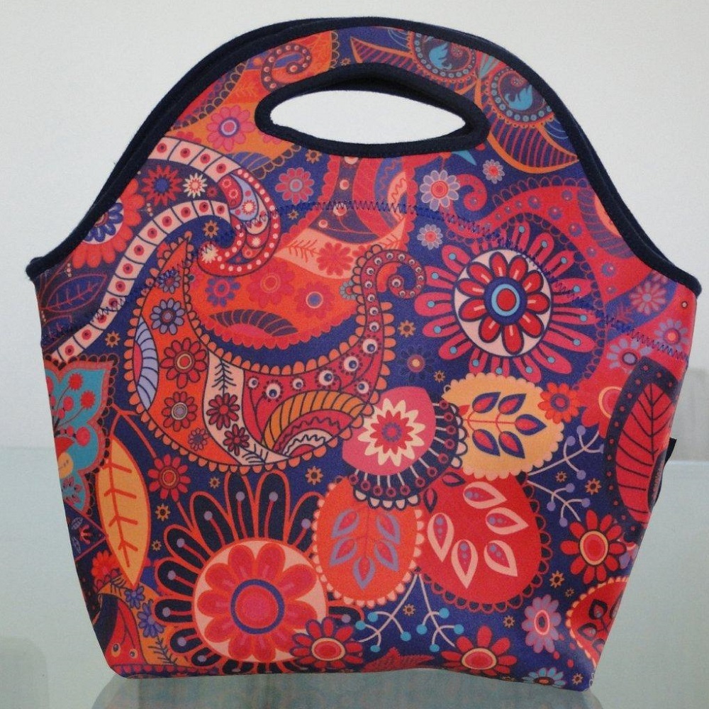 Lancheira em Neoprene personalizada